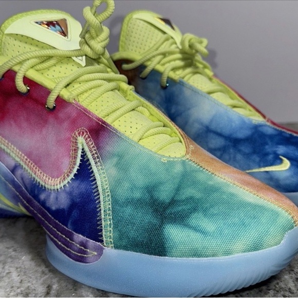 NIKE Lebron XXII 22 